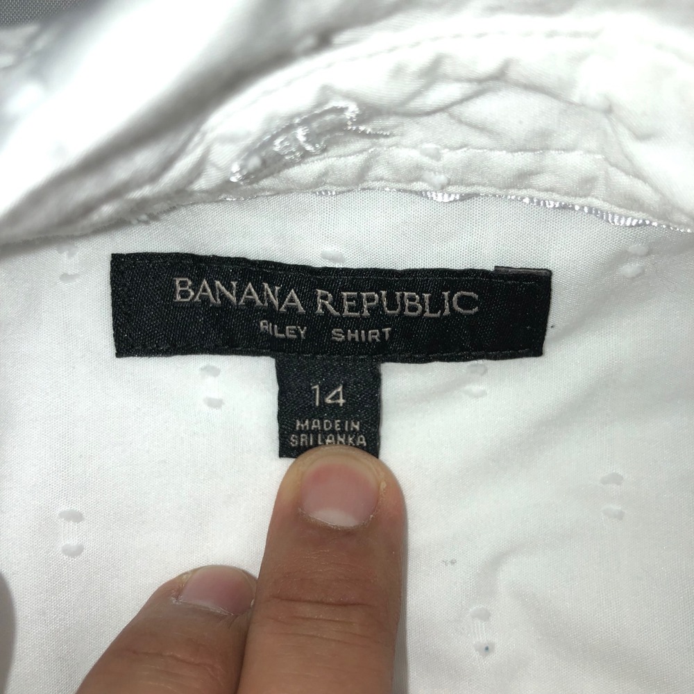 Banana Republic Riley Shirt Womens 14 White Eyelet Embroidered Button Down L/S - Picture 7 of 10